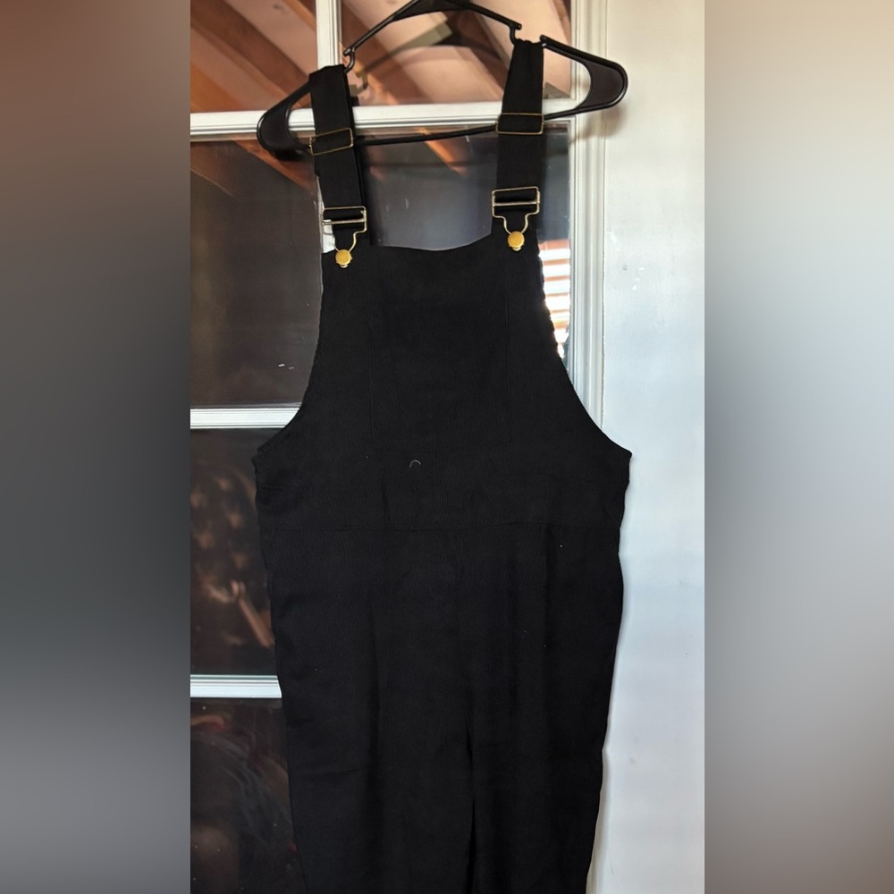 Elegant Black Women's Jumpsuit